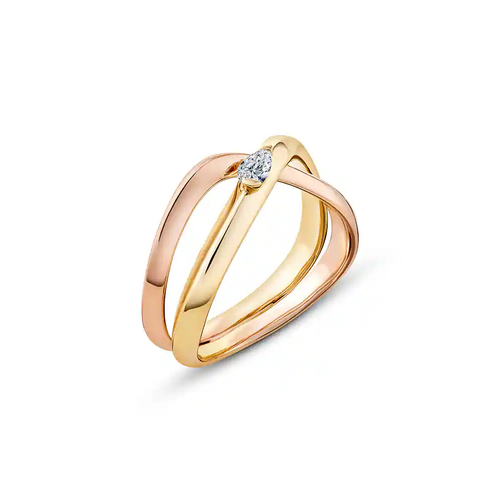 My Embrace Ring, Zoya